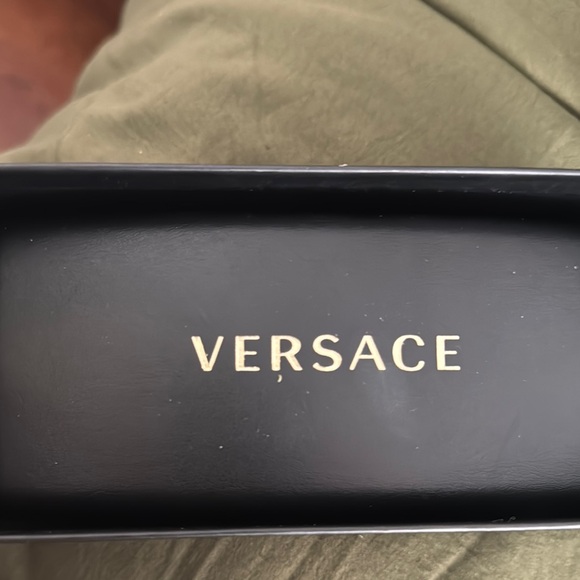 Versace Black and Gold Box - Picture 2 of 6